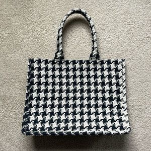 Houndstooth Tote Bag